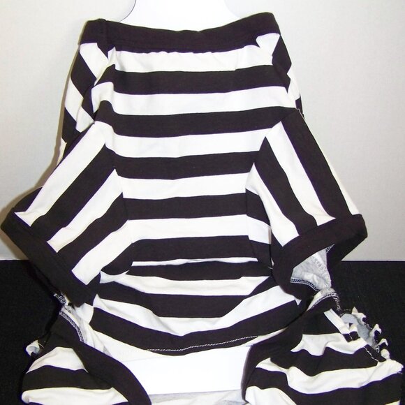 Pet Pajamas - Prisoner - Write the Crime! (medium) - Picture 4 of 4